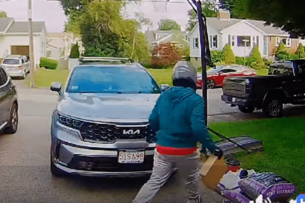 Public Safety Watch: Police looking for suspect on moped in package ...